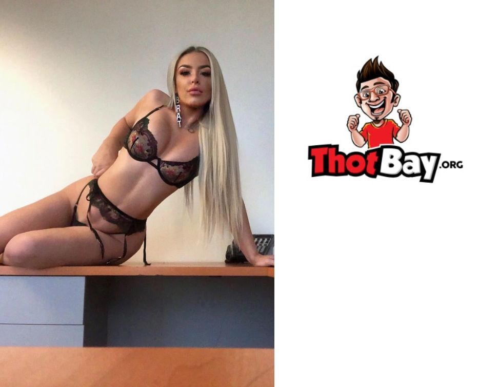 Tana Mongeau nudes